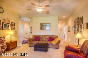 363 Hoover Rd, Hampstead, NC 28443 photo 2