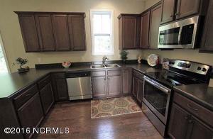 110 Osier Dr, Hampstead, NC 28443 photo 8