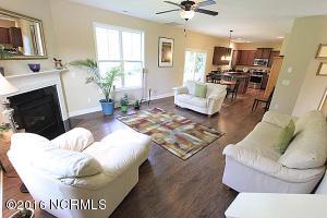 110 Osier Dr, Hampstead, NC 28443 photo 6