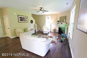 110 Osier Dr, Hampstead, NC 28443 photo 5