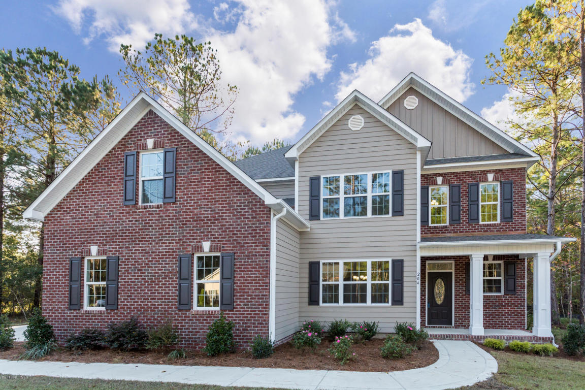 204 Iris Way, Hampstead, NC 28443 photo 1