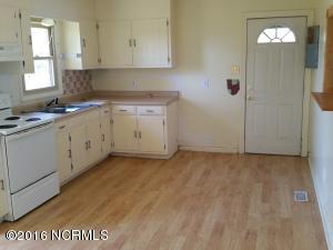 4502 Johnson Cir, Ayden, NC 28513 photo 6