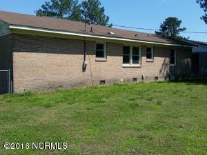 4502 Johnson Cir, Ayden, NC 28513 photo 2