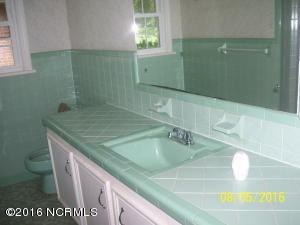 209 Hanover St, Williamston, NC 27892 photo 6