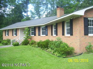 209 Hanover St, Williamston, NC 27892 photo 1