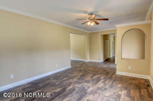 117 Jordan Ln, Hampstead, NC 28443 photo 6