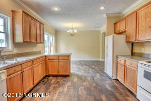 117 Jordan Ln, Hampstead, NC 28443 photo 11