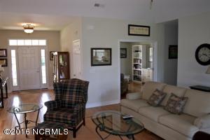 1013 Highlands Dr, Hampstead, NC 28443 photo 8
