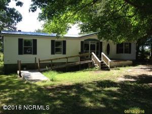 724 Bay Harbor Dr, Hampstead, NC 28443 photo 1