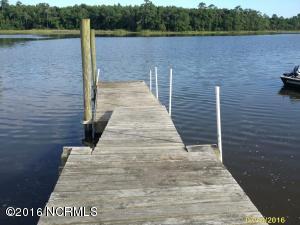 724 Bay Harbor Dr, Hampstead, NC 28443 photo 7
