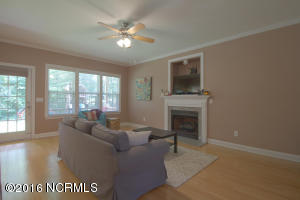 525 N Line Dr, Hampstead, NC 28443 photo 6