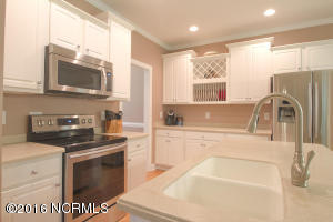 525 N Line Dr, Hampstead, NC 28443 photo 11