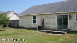407 E Volant St, Hubert, NC 28539 photo 8