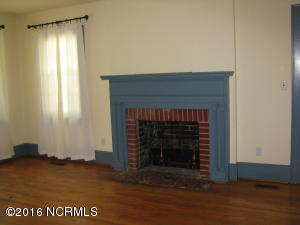 105 Sunset Dr, Williamston, NC 27892 photo 3