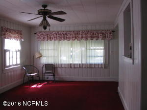 105 Sunset Dr, Williamston, NC 27892 photo 17