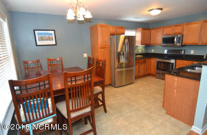 315 Oakmont Dr, Hampstead, NC 28443 photo 9