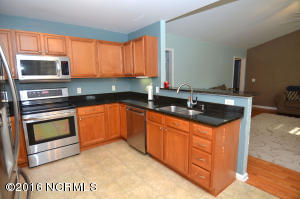 315 Oakmont Dr, Hampstead, NC 28443 photo 11