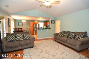 315 Oakmont Dr, Hampstead, NC 28443 photo 7