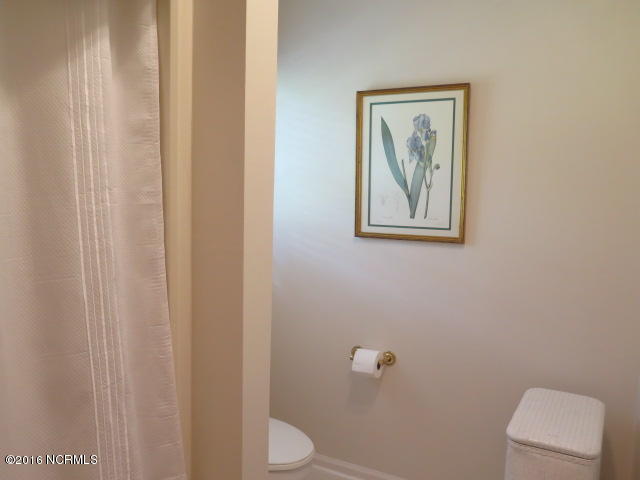 203 E Arrowhead Dr, Clinton, NC 28328 photo 22
