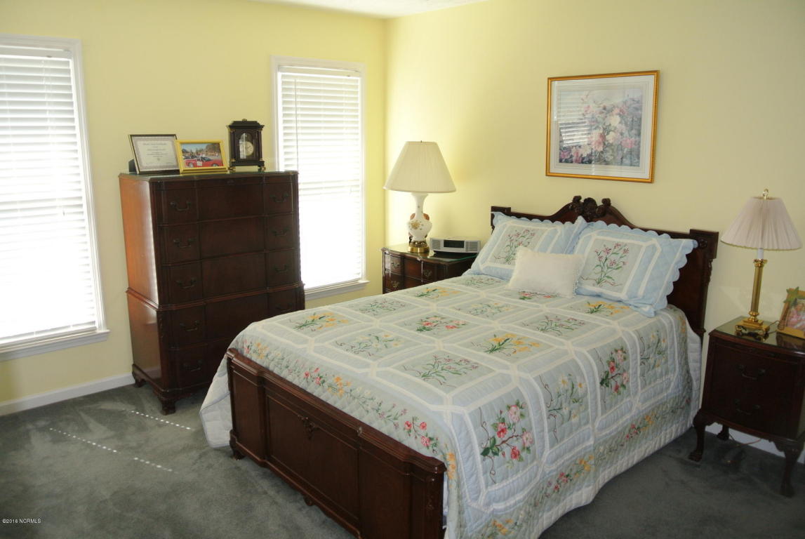 203 E Arrowhead Dr, Clinton, NC 28328 photo 23