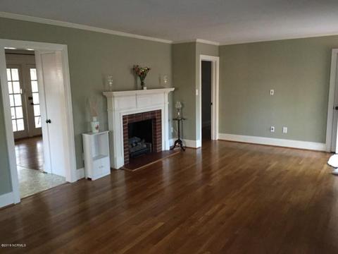 309 E Franklin St, Williamston, NC 27892 photo 10