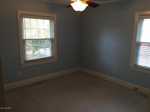 309 E Franklin St, Williamston, NC 27892 photo 7