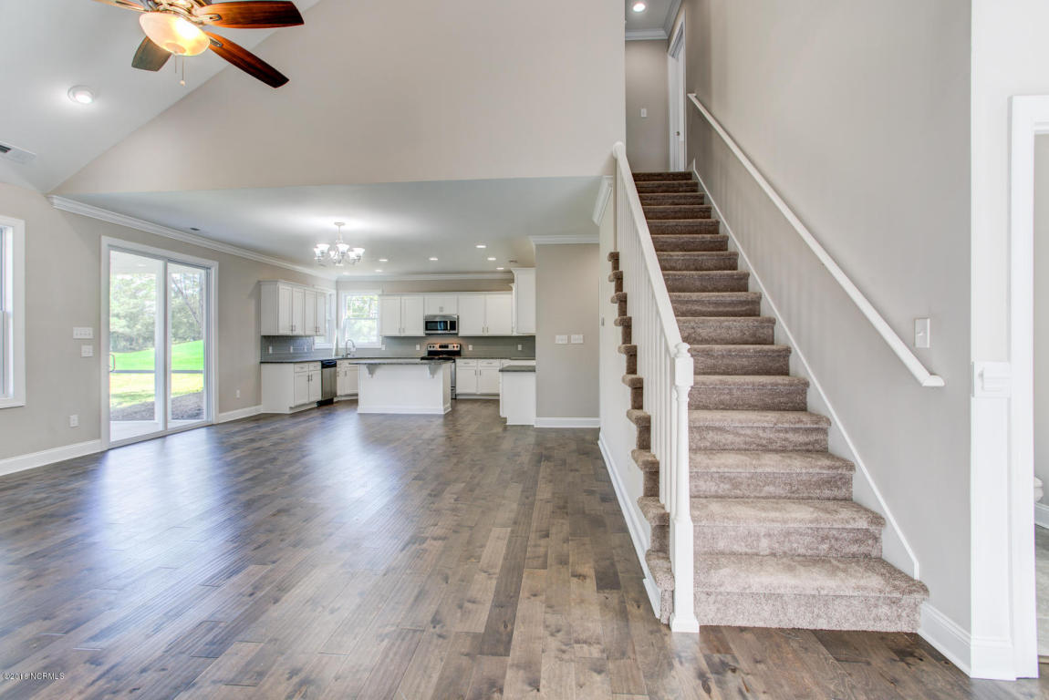 104 Heather Ct, Hampstead, NC 28443 photo 4