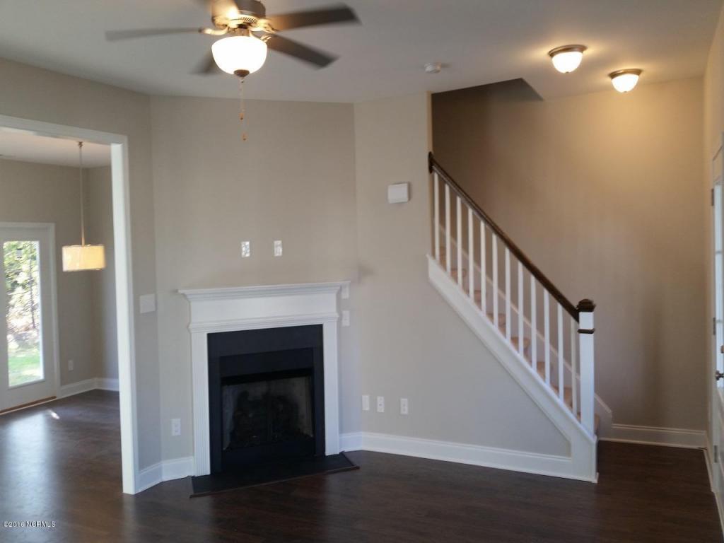 303 Summer Ducks Dr, Hampstead, NC 28443 photo 5