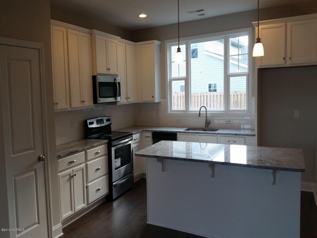 303 Summer Ducks Dr, Hampstead, NC 28443 photo 9