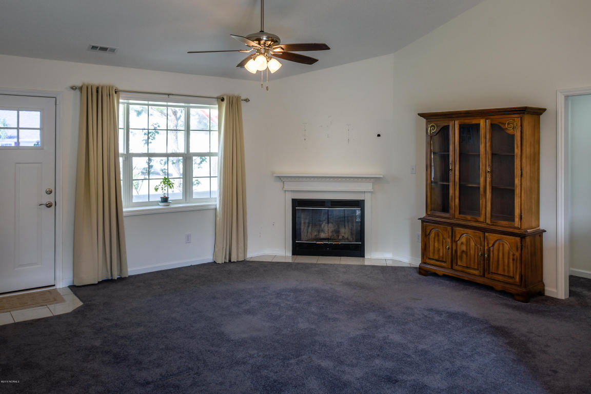 304 Foxridge Ln, Hubert, NC 28539 photo 10