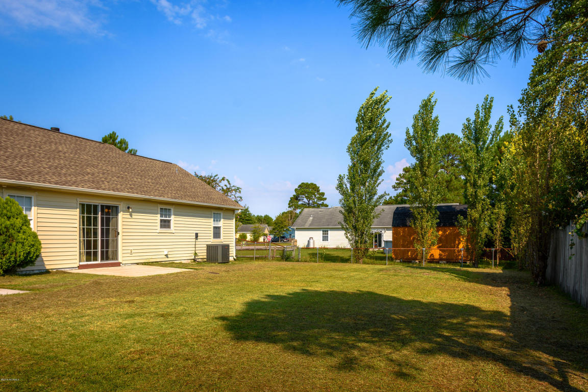 304 Foxridge Ln, Hubert, NC 28539 photo 6