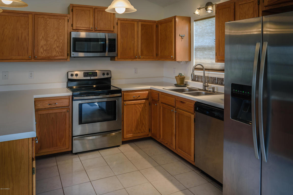304 Foxridge Ln, Hubert, NC 28539 photo 13
