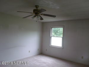 8959 Point Caswell Rd, Atkinson, NC 28421 photo 15