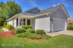 123 Red Bird Ln, Hampstead, NC 28443 photo 1