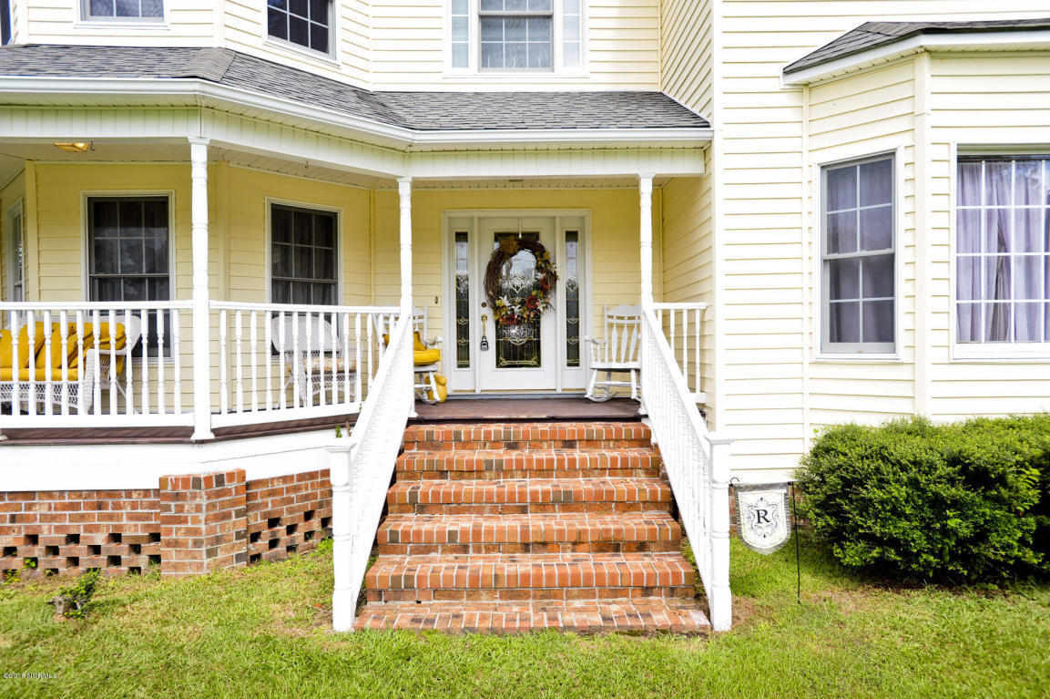 1126 Gregory Fork Rd, Richlands, NC 28574 photo 4