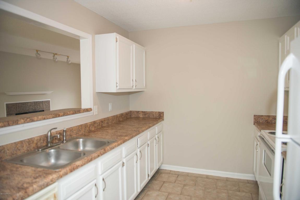 3025 E Windgate Ct, Jacksonville, NC 28546 photo 11