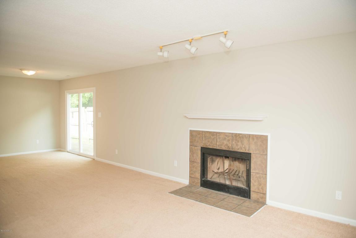 3025 E Windgate Ct, Jacksonville, NC 28546 photo 7
