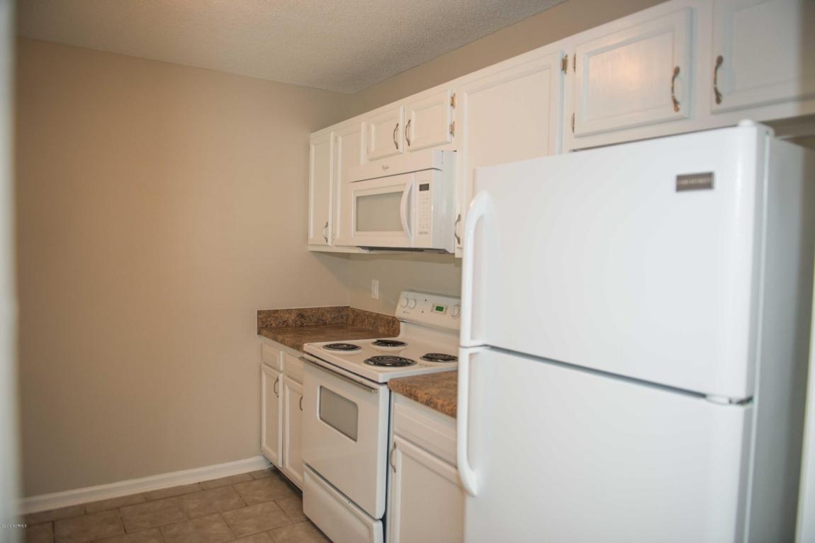 3025 E Windgate Ct, Jacksonville, NC 28546 photo 12