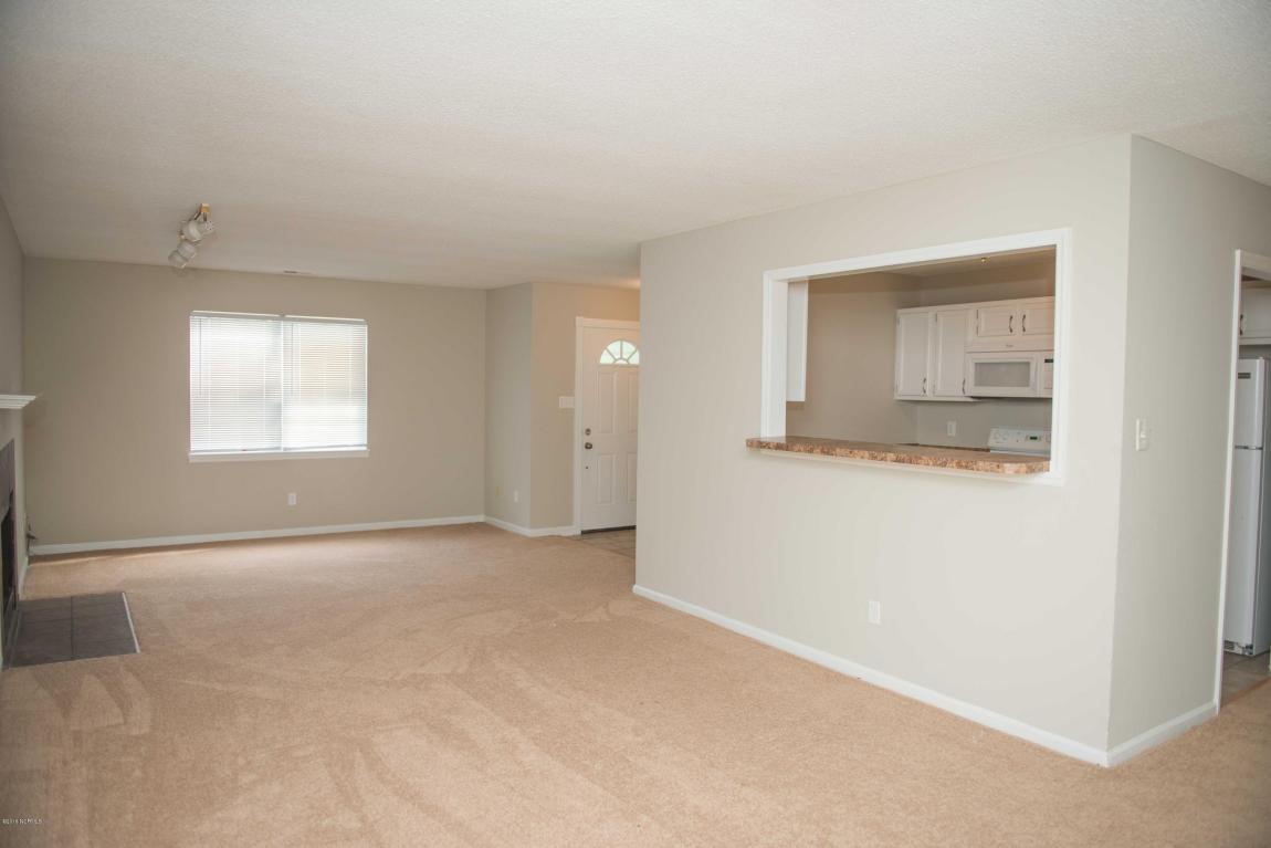 3025 E Windgate Ct, Jacksonville, NC 28546 photo 6