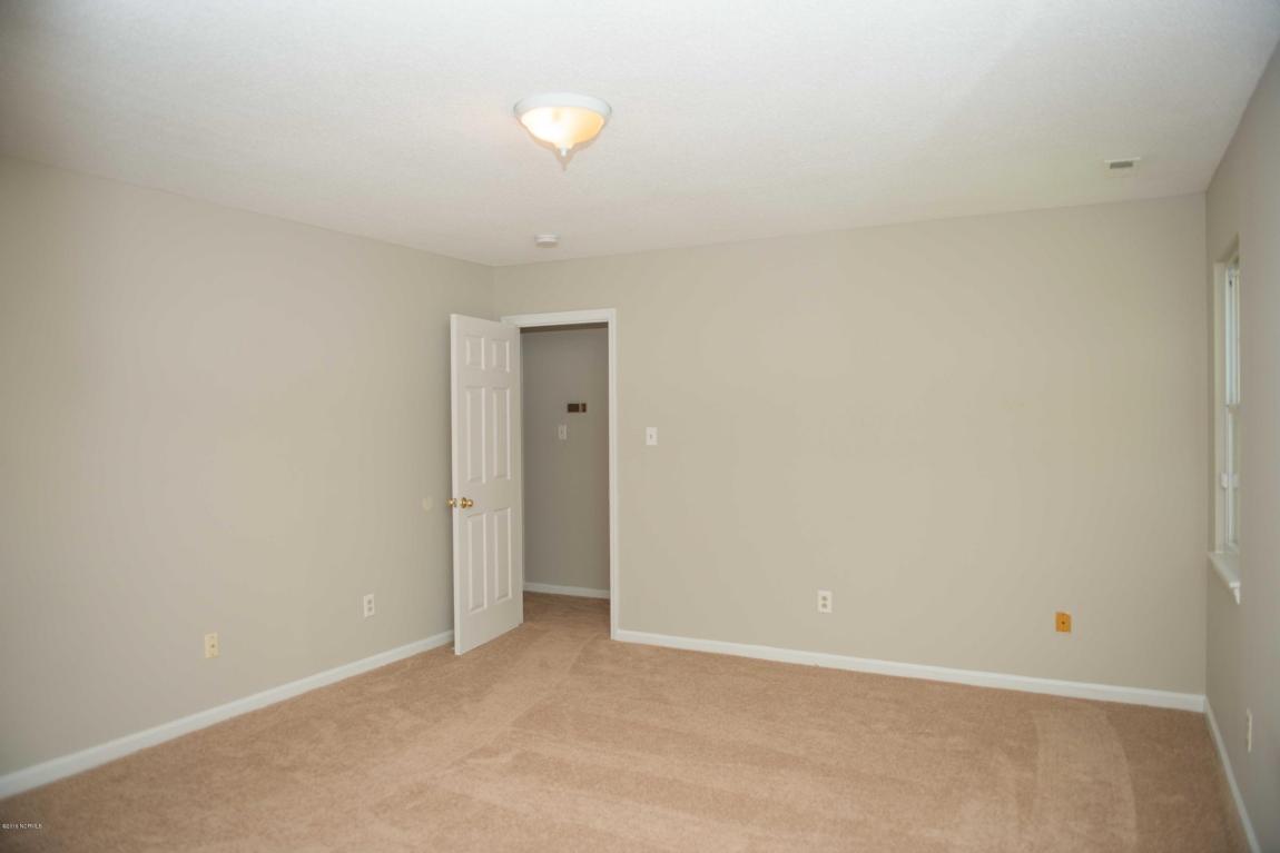3025 E Windgate Ct, Jacksonville, NC 28546 photo 16