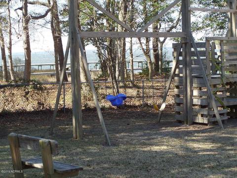 288 Salter Path Rd, Pine Knoll Shores, NC 28512 photo 23