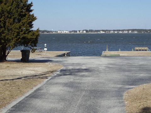 288 Salter Path Rd, Pine Knoll Shores, NC 28512 photo 26