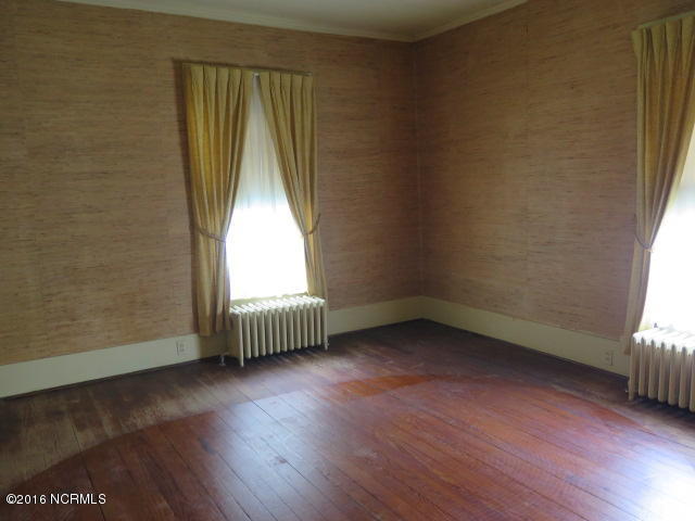 103 E Johnson St, Clinton, NC 28328 photo 21