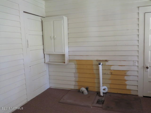 103 E Johnson St, Clinton, NC 28328 photo 18