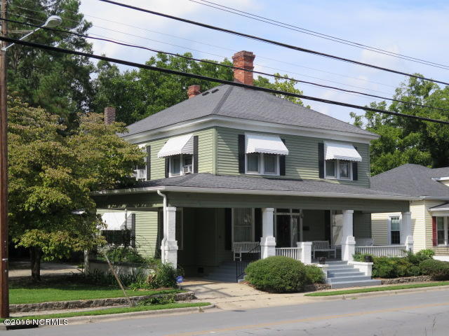 103 E Johnson St, Clinton, NC 28328 photo 3