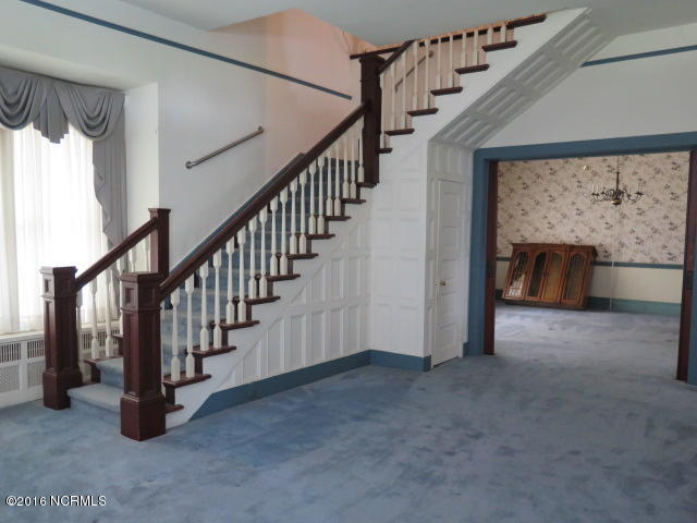 103 E Johnson St, Clinton, NC 28328 photo 10