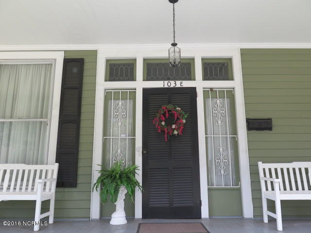 103 E Johnson St, Clinton, NC 28328 photo 4