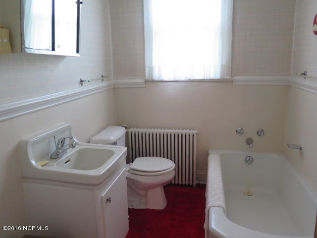 103 E Johnson St, Clinton, NC 28328 photo 24