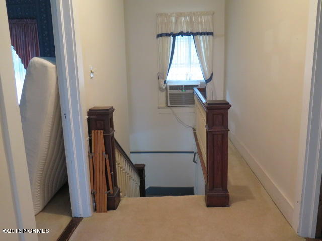 103 E Johnson St, Clinton, NC 28328 photo 20