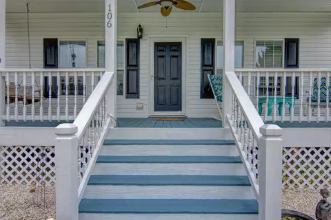 106 Friendly Ln, Hampstead, NC 28443 photo 2